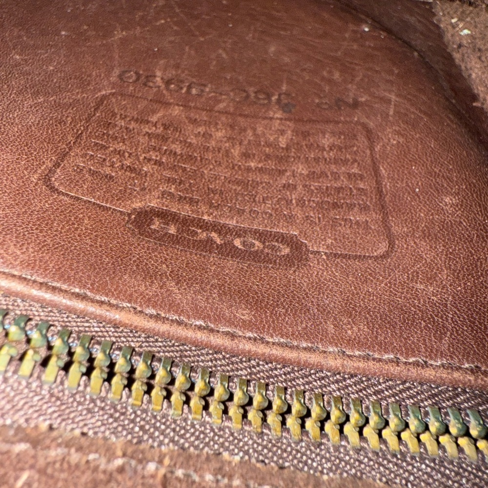 Classic Brown Leather Coach Bag - Picture 2 of 2